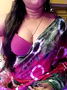 Snapshot of ella_mariya chatting on 12-12-24, 05:04 ella mariya online show from 12-12-24, 05:04