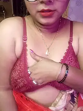 Snapshot of ella_mariya chatting on 01-05-25, 10:53 ella mariya online show from 01-05-25, 10:53