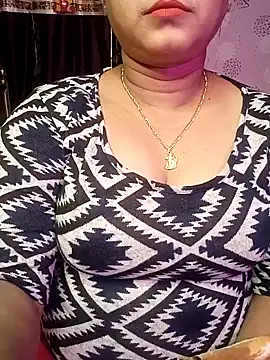 Snapshot of ella_mariya chatting on 01-05-25, 02:19 ella mariya online show from 01-05-25, 02:19