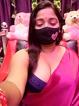 Snapshot of ella_mariya chatting on 10-02-25, 06:48 ella mariya online show from 10-02-25, 06:48