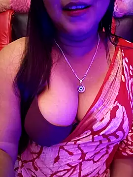 Snapshot of ella_mariya chatting on 10-13-25, 10:48 ella mariya online show from 10-13-25, 10:48