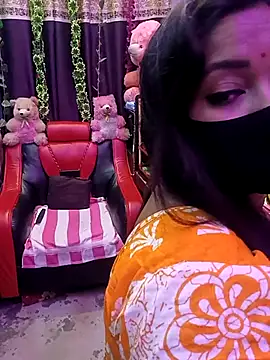 Snapshot of ella_mariya chatting on 11-07-25, 10:32 ella mariya online show from 11-07-25, 10:32