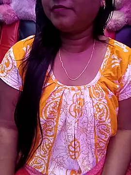 Snapshot of ella_mariya chatting on 11-21-25, 06:06 ella mariya online show from 11-21-25, 06:06