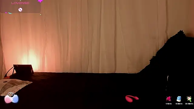 Snapshot of caro03x chatting on 10-17-25, 02:59 caro03x online show from 10-17-25, 02:59