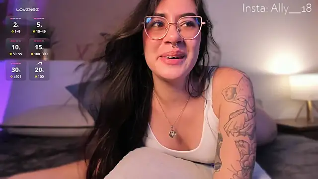 Snapshot of Ally_addams chatting on 03-06-25, 06:41 Ally addams online show from 03-06-25, 06:41