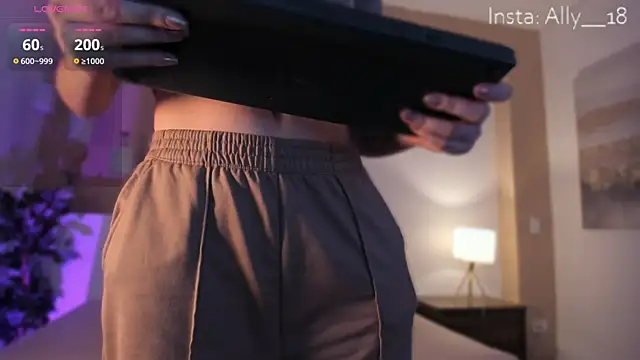 Snapshot of Ally_addams chatting on 03-11-25, 03:37 Ally addams online show from 03-11-25, 03:37