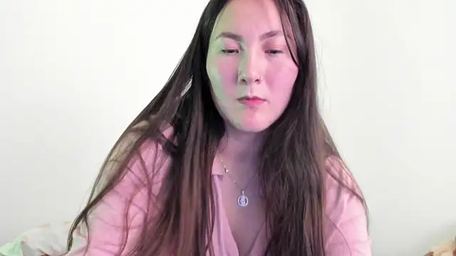 Elle Lee  online show from 03-03-25, 02:58