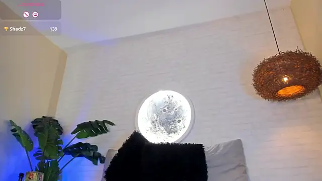 Snapshot of Elise_Diamond chatting on 03-13-25, 02:38 Elise Diamond online show from 03-13-25, 02:38