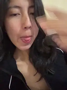 sarah12333 online show from 03-30-26, 04:13