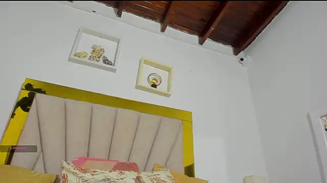 Snapshot of vahiolet_fuentes chatting on 01-28-25, 03:04 vahiolet fuentes online show from 01-28-25, 03:04