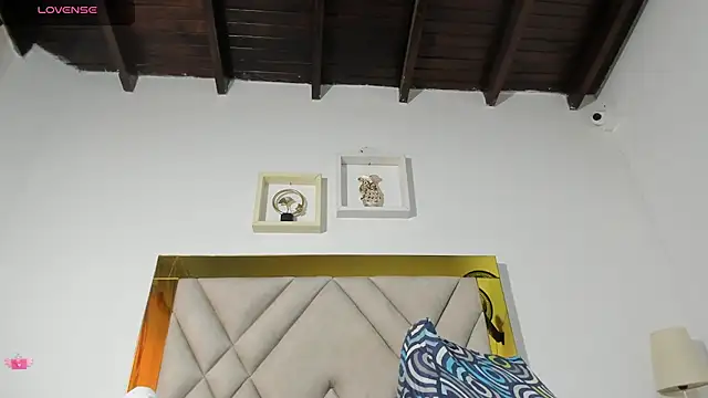 Snapshot of vahiolet_fuentes chatting on 02-12-25, 07:13 vahiolet fuentes online show from 02-12-25, 07:13