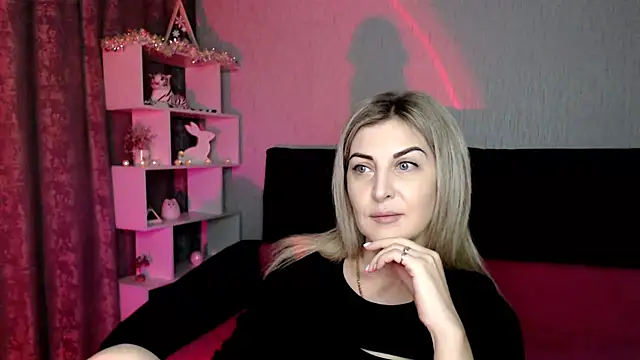 Snapshot of Amelia_Harper chatting on 12-23-24, 02:50 Amelia Harper online show from 12-23-24, 02:50