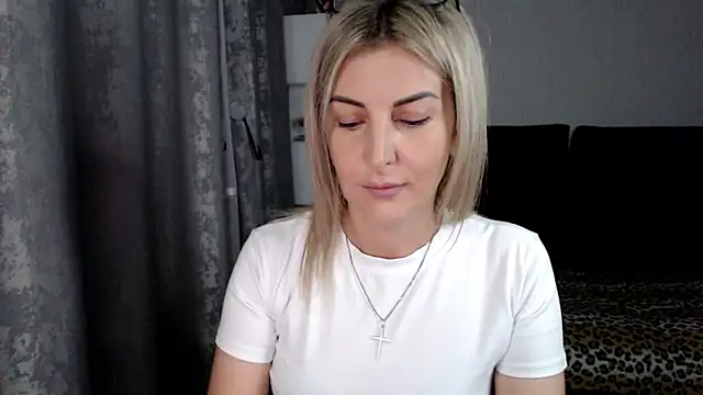 Snapshot of Amelia_Harper chatting on 09-13-25, 01:55 Amelia Harper online show from 09-13-25, 01:55