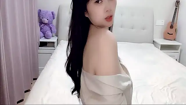 aisha123123 online show from 10-25-25, 02:13