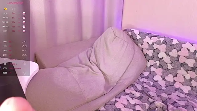 Snapshot of EkaterinaUpple chatting on 12-13-24, 05:21 EkaterinaUpple online show from 12-13-24, 05:21