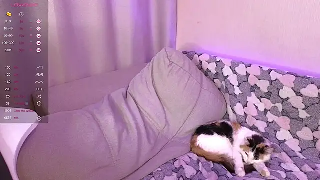 Snapshot of EkaterinaUpple chatting on 12-15-24, 01:24 EkaterinaUpple online show from 12-15-24, 01:24