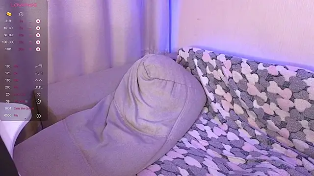 Snapshot of EkaterinaUpple chatting on 12-29-24, 01:49 EkaterinaUpple online show from 12-29-24, 01:49