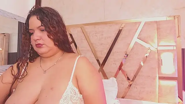 Snapshot of molly_sweetee chatting on 10-10-25, 01:48 molly sweetee online show from 10-10-25, 01:48