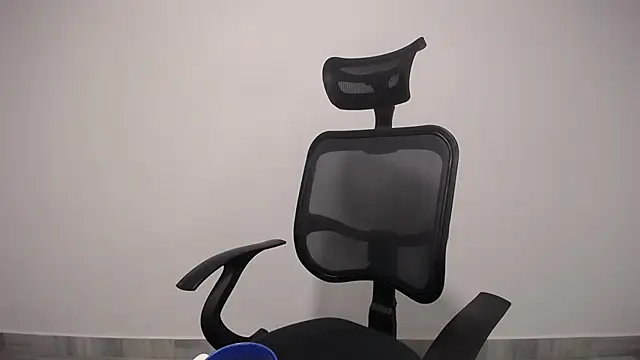 present the magic online show from 02-04-25, 04:05