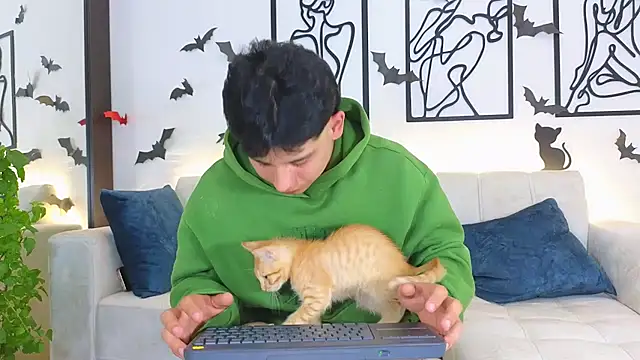 Nicole and deam13 online show from 10-17-25, 11:29