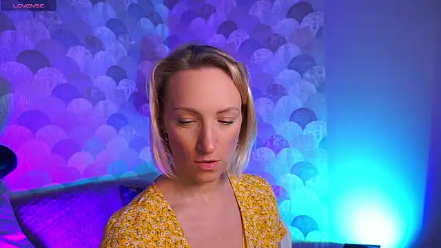 UmaTruewoman online show from 01-07-25, 05:54