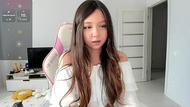 Snapshot of Fluffy_Rose chatting on 06-11-26, 08:12 Fluffy Rose online show from 06-11-26, 08:12