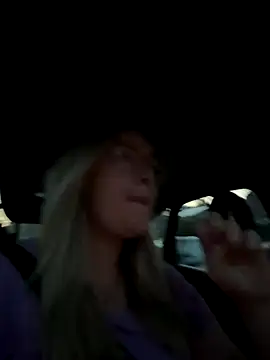 Snapshot of xX_HotCouple_Xx chatting on 09-28-25, 05:40 xX HotCouple Xx online show from 09-28-25, 05:40