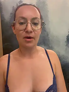 Snapshot of ladoucedu34 chatting on 07-13-26, 02:53 ladoucedu34 online show from 07-13-26, 02:53
