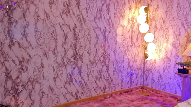 CaseyPiierce online show from 02-05-25, 03:31