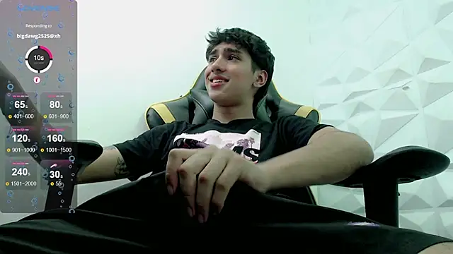 Snapshot of Jake_tripp chatting on 12-03-24, 06:37 Jake tripp online show from 12-03-24, 06:37