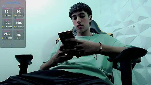 Snapshot of Jake_tripp chatting on 12-04-24, 06:00 Jake tripp online show from 12-04-24, 06:00