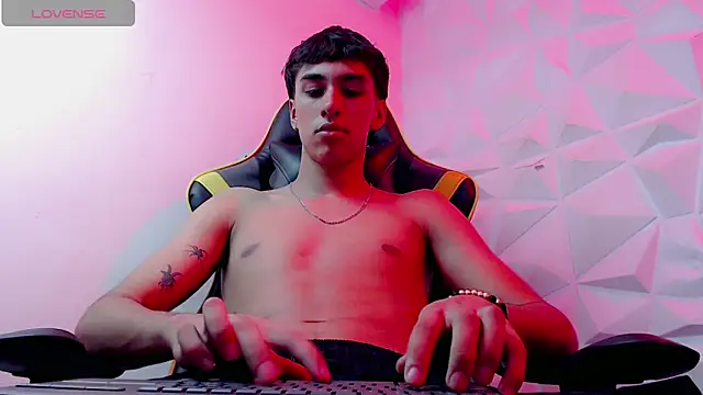 Snapshot of Jake_tripp chatting on 12-29-24, 06:45 Jake tripp online show from 12-29-24, 06:45