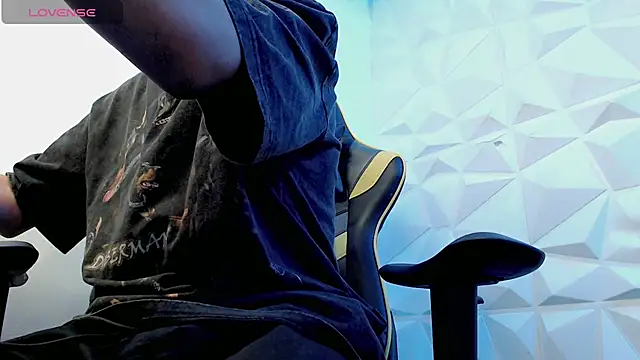 Snapshot of Jake_tripp chatting on 01-03-25, 06:33 Jake tripp online show from 01-03-25, 06:33