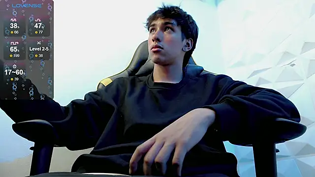 Snapshot of Jake_tripp chatting on 01-25-25, 03:40 Jake tripp online show from 01-25-25, 03:40