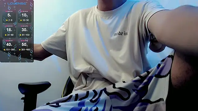 Snapshot of Jake_tripp chatting on 01-25-25, 06:45 Jake tripp online show from 01-25-25, 06:45