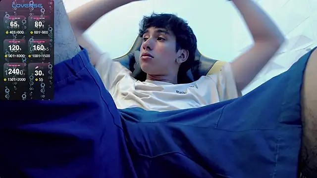 Snapshot of Jake_tripp chatting on 01-28-25, 07:32 Jake tripp online show from 01-28-25, 07:32