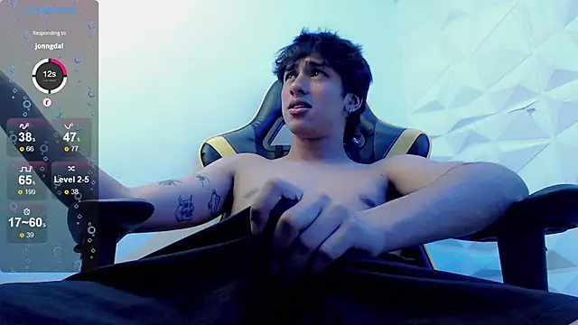 Snapshot of Jake_tripp chatting on 02-18-25, 06:59 Jake tripp online show from 02-18-25, 06:59