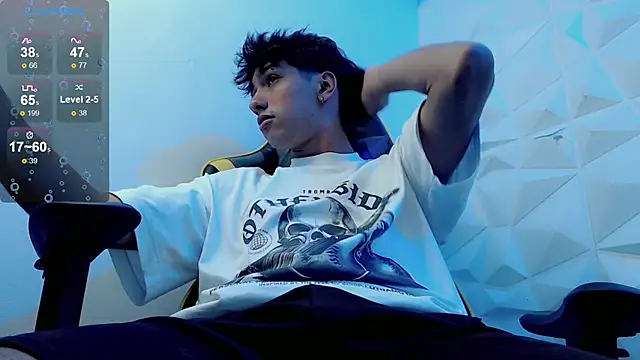 Snapshot of Jake_tripp chatting on 03-03-25, 06:26 Jake tripp online show from 03-03-25, 06:26