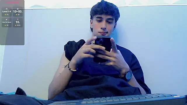 Snapshot of Jake_tripp chatting on 11-21-25, 04:22 Jake tripp online show from 11-21-25, 04:22