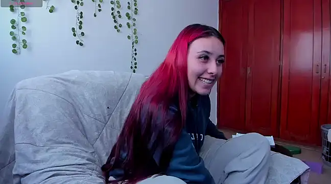 bonnie moon  online show from 01-31-25, 08:12