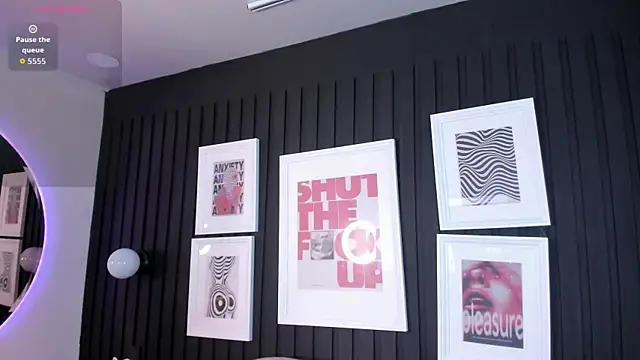 Kayla stern  online show from 10-16-25, 07:37