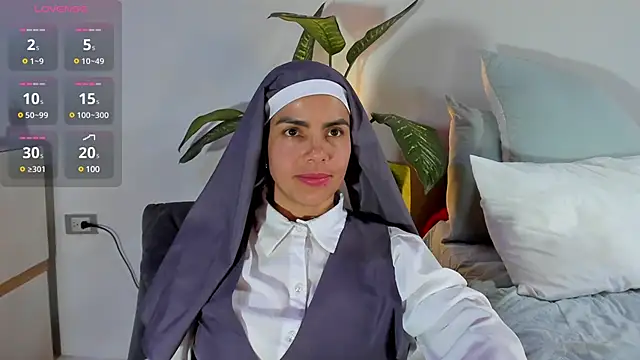 Snapshot of ClaraMariaMon chatting on 01-30-25, 06:43 ClaraMariaMon online show from 01-30-25, 06:43