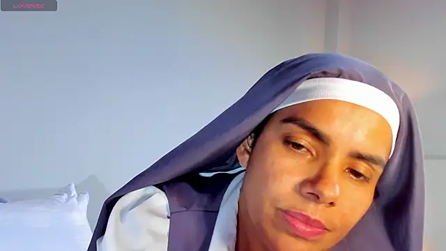 Snapshot of ClaraMariaMon chatting on 02-22-25, 06:30 ClaraMariaMon online show from 02-22-25, 06:30