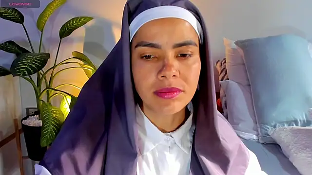 Snapshot of ClaraMariaMon chatting on 03-01-25, 12:56 ClaraMariaMon online show from 03-01-25, 12:56