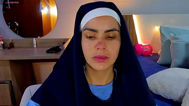 Snapshot of ClaraMariaMon chatting on 03-19-25, 04:55 ClaraMariaMon online show from 03-19-25, 04:55