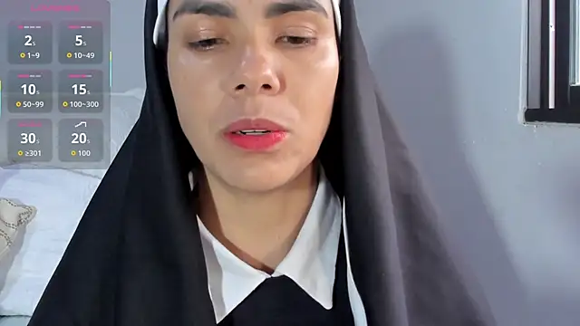 Snapshot of ClaraMariaMon chatting on 10-06-25, 02:25 ClaraMariaMon online show from 10-06-25, 02:25