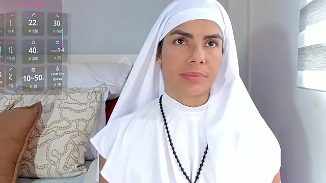 Snapshot of ClaraMariaMon chatting on 10-09-25, 03:43 ClaraMariaMon online show from 10-09-25, 03:43