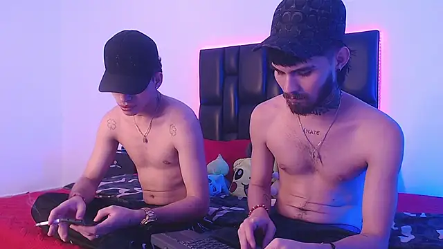 Snapshot of Brutal_Sex_Fucking chatting on 02-21-25, 09:54 Brutal Sex Fucking online show from 02-21-25, 09:54