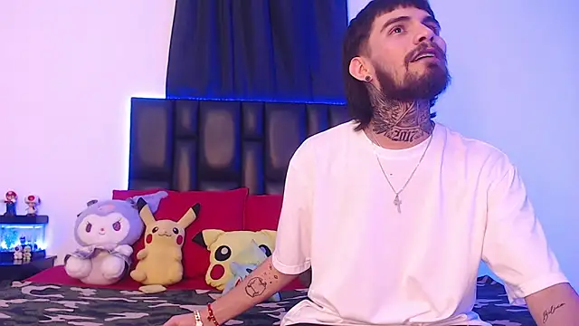 Snapshot of Brutal_Sex_Fucking chatting on 03-20-25, 08:08 Brutal Sex Fucking online show from 03-20-25, 08:08