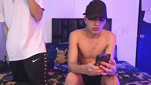 Snapshot of Brutal_Sex_Fucking chatting on 10-02-25, 11:23 Brutal Sex Fucking online show from 10-02-25, 11:23